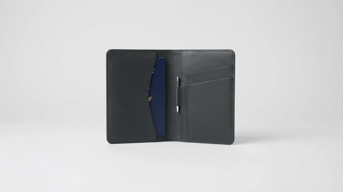 Best Minimal Passport Carry for Digital Nomads