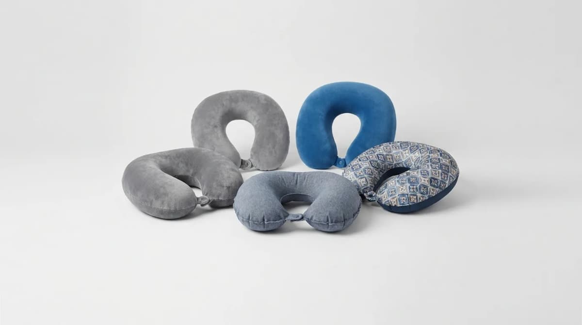 Best Travel Neck Pillow for Long Flights 2026