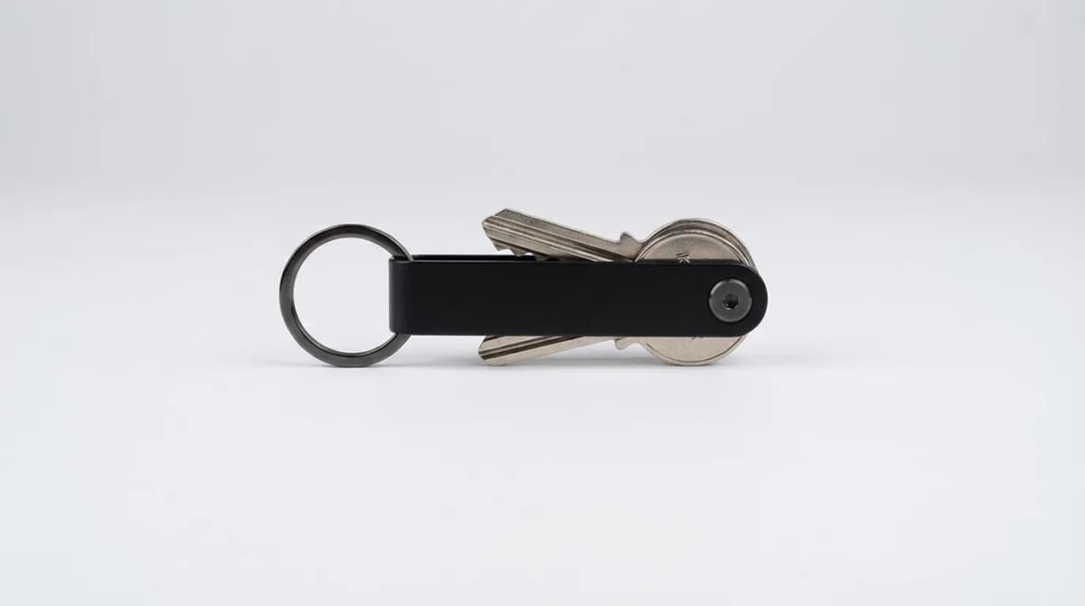 KESTAR Key Chain Review: Business Meets Function